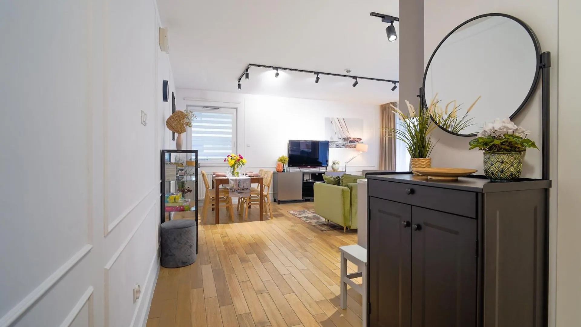 Lulu Apartments - Pod Masztami - Apartament Dwupokojowy - Basen Silownia Parking Kolobrzeg