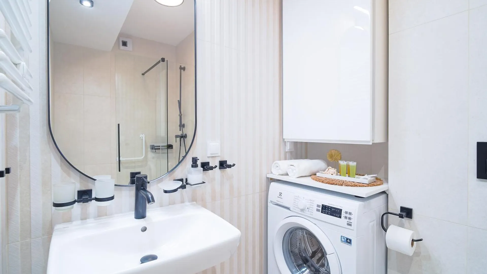 Lulu Apartments - Pod Masztami - Apartament Dwupokojowy - Basen Silownia Parking Kolobrzeg Poland